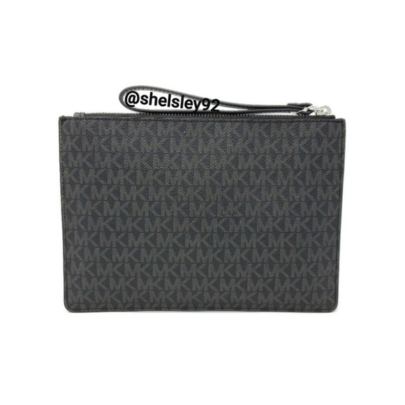 ⚠️LAST ONE⚠️ Michael Kors Floral Clutch Wristlet - Picture 2 of 5